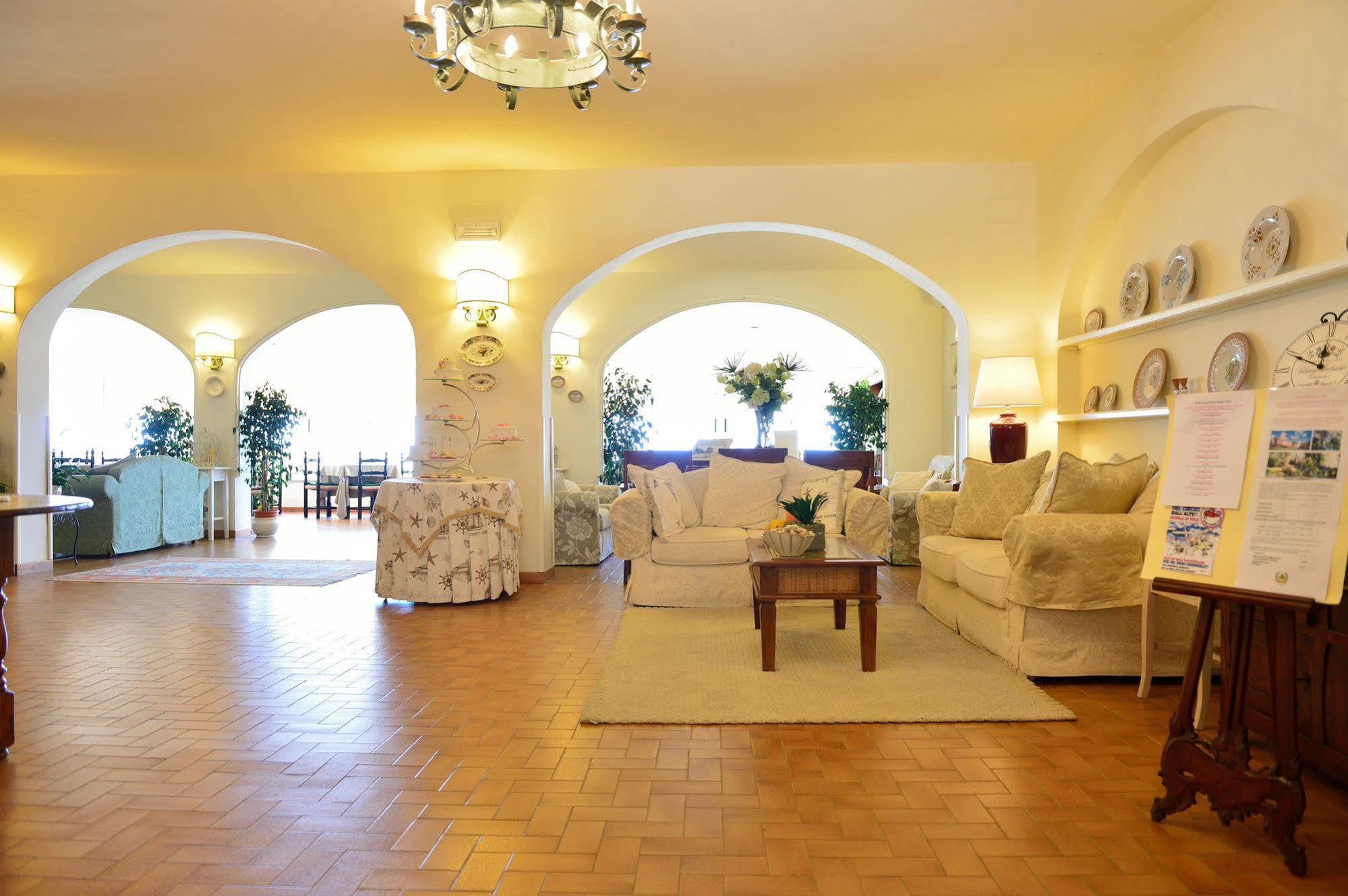 Hotel Acquasanta Terracina Eksteriør bilde