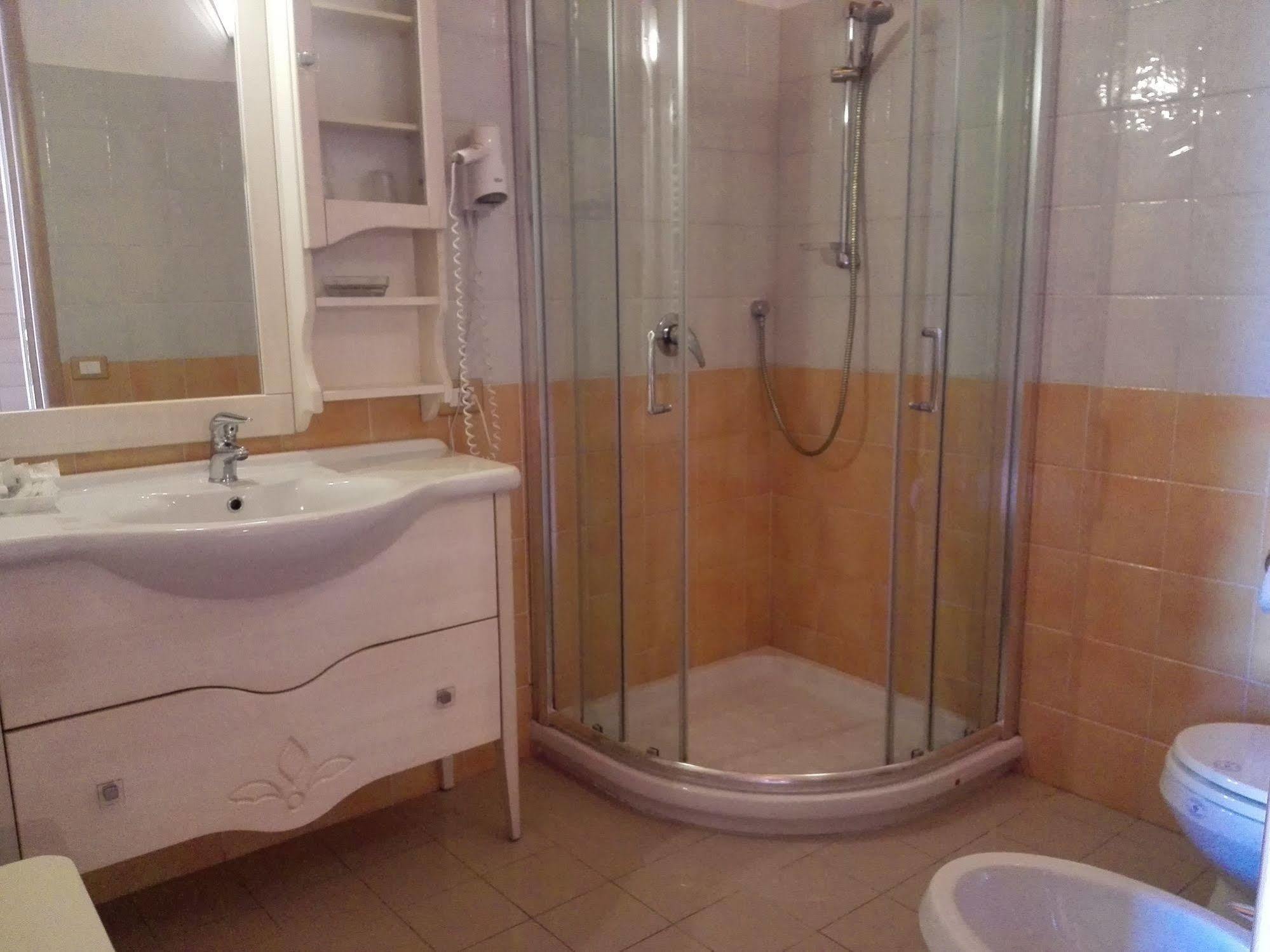 Hotel Acquasanta Terracina Eksteriør bilde