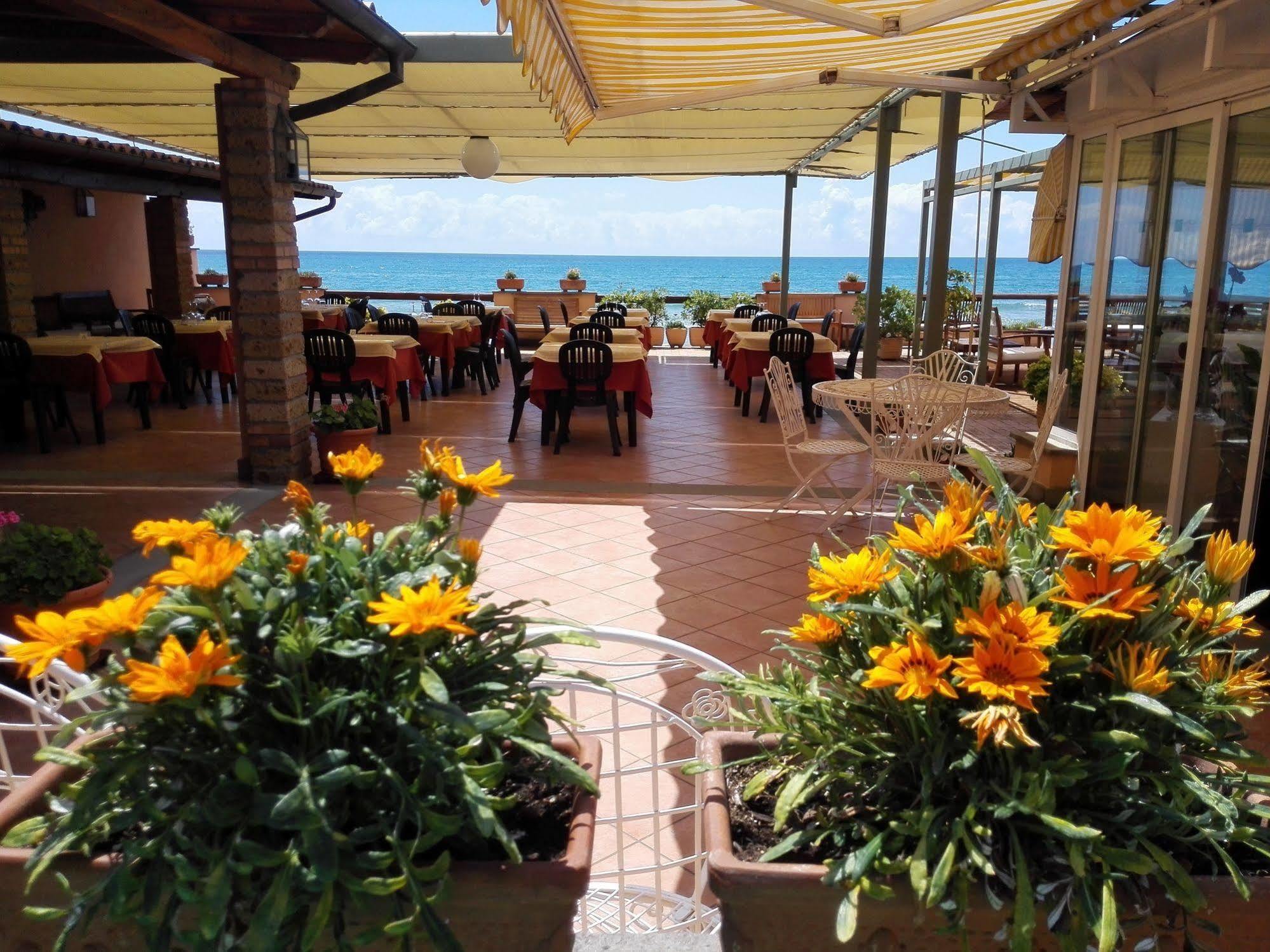 Hotel Acquasanta Terracina Eksteriør bilde